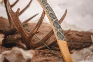 The-Woodlands-Recurve-Bow-by-Stone-Age-Outdoors-in-La-Crete-Alberta-Custom-handmade-primitive-bow-archery