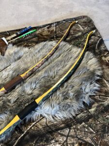 The-Woodlands-Recurve-Bow-by-Stone-Age-Outdoors-in-La-Crete-Alberta-Custom-handmade-primitive-bow-archery